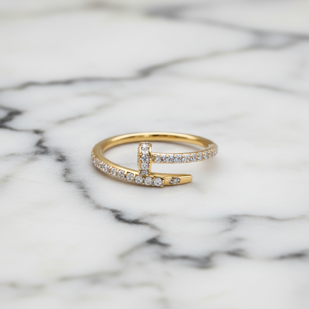 טבעת אירוסין ליב 14 קראט משובץ יהלומים טבעים