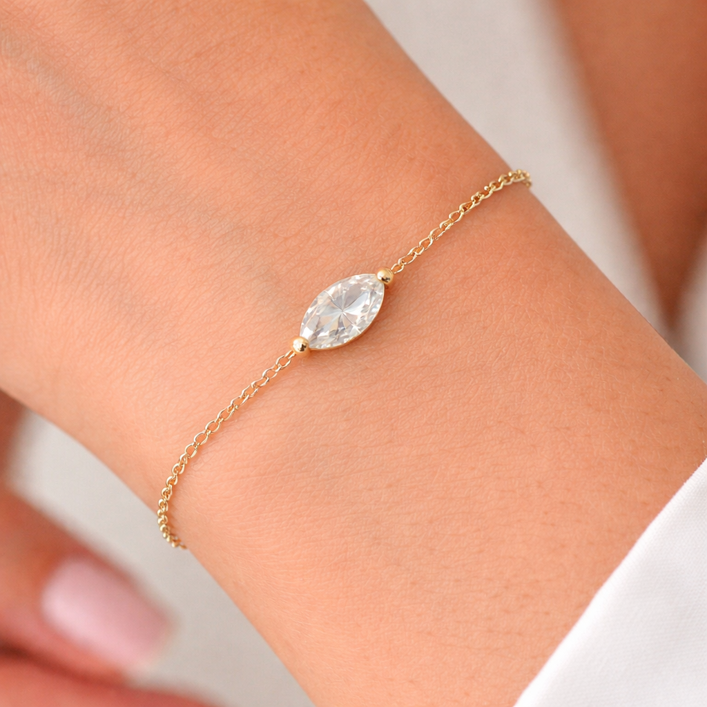 צמיד זהב 14 קראט עינת עם יהלום מעבדה מרכזי